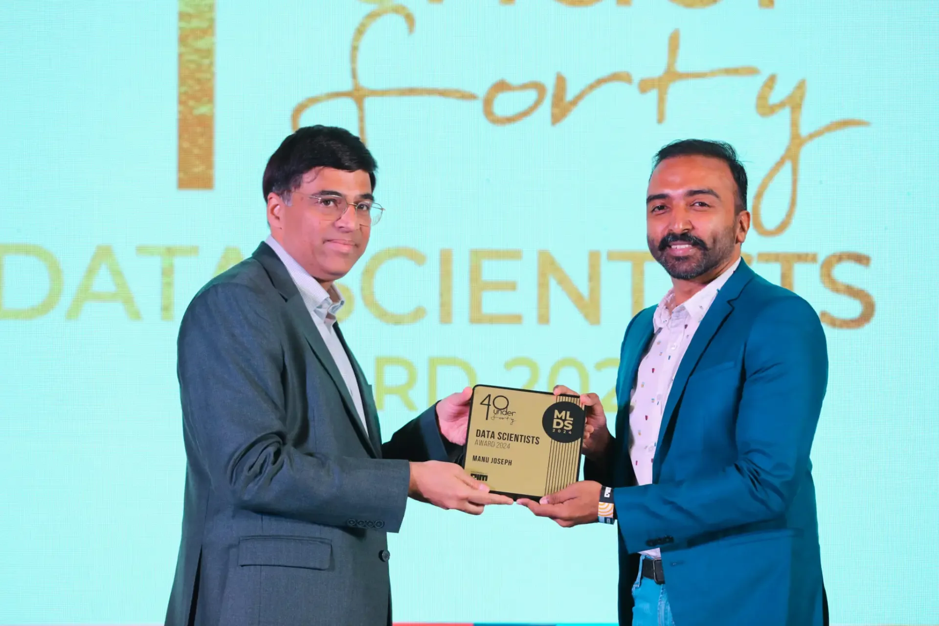 Award handover at the 40 Under 40 ceremony