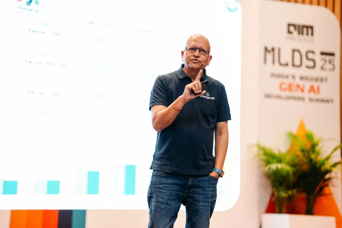 Speaker presenting AI research at MLDS